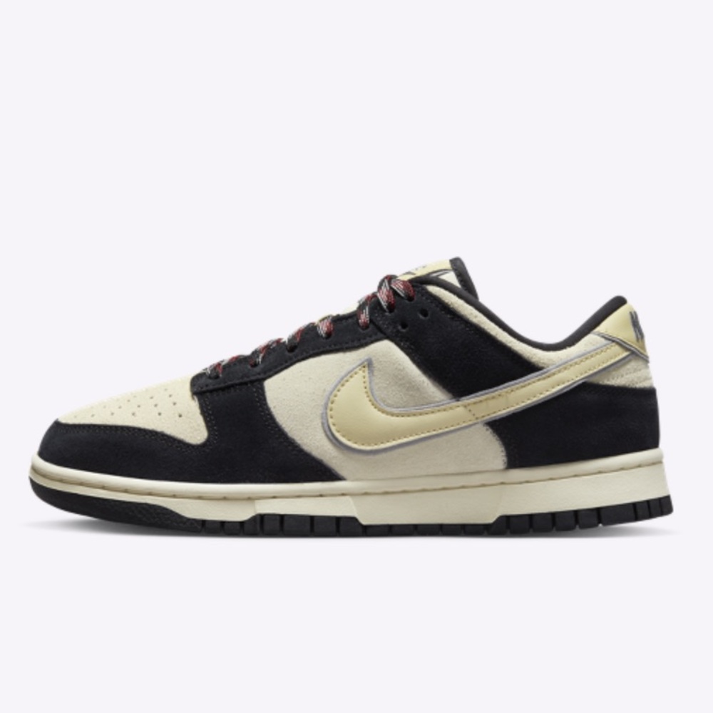 Nike dunk low lx black suede